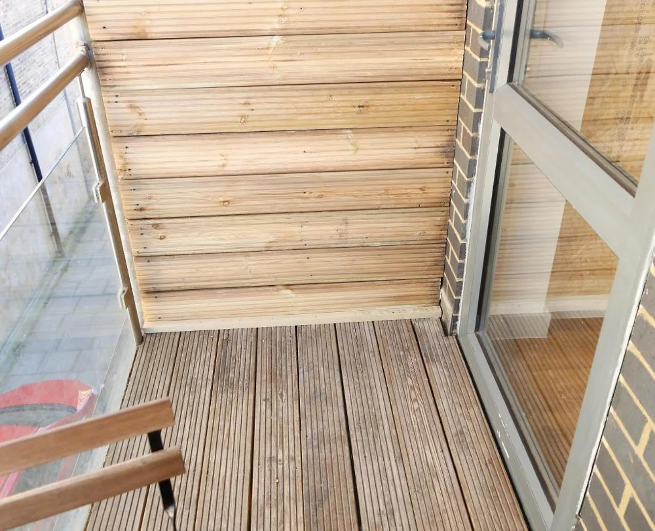 New Luxury Rooms In The Heart Of London Next To Shops, Cafes, Bars & Metro With Shared Bathrooms Alloggio in famiglia